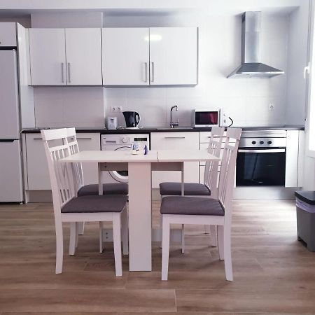Premier Apartments Валенсия Екстериор снимка