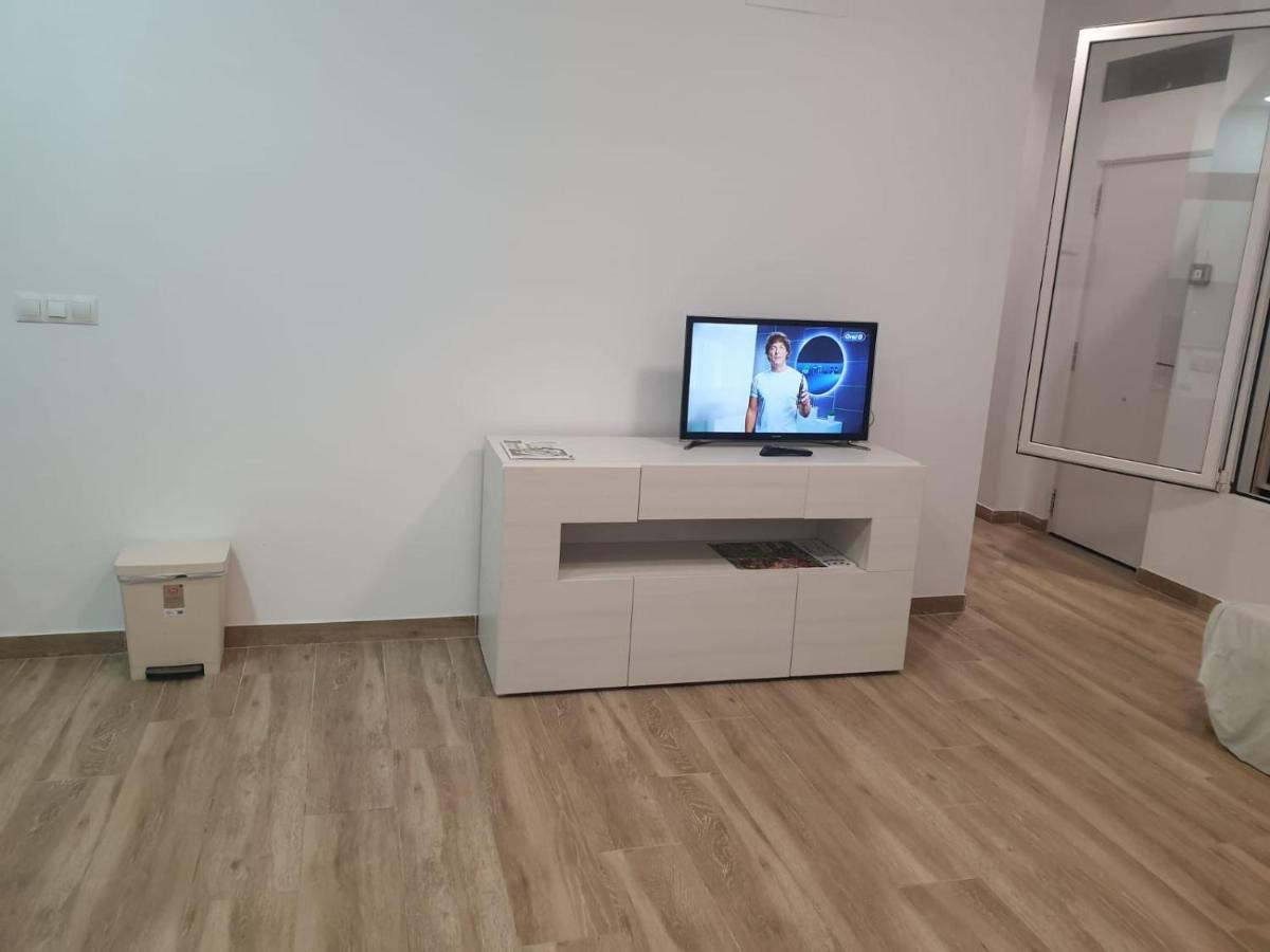 Premier Apartments Валенсия Екстериор снимка