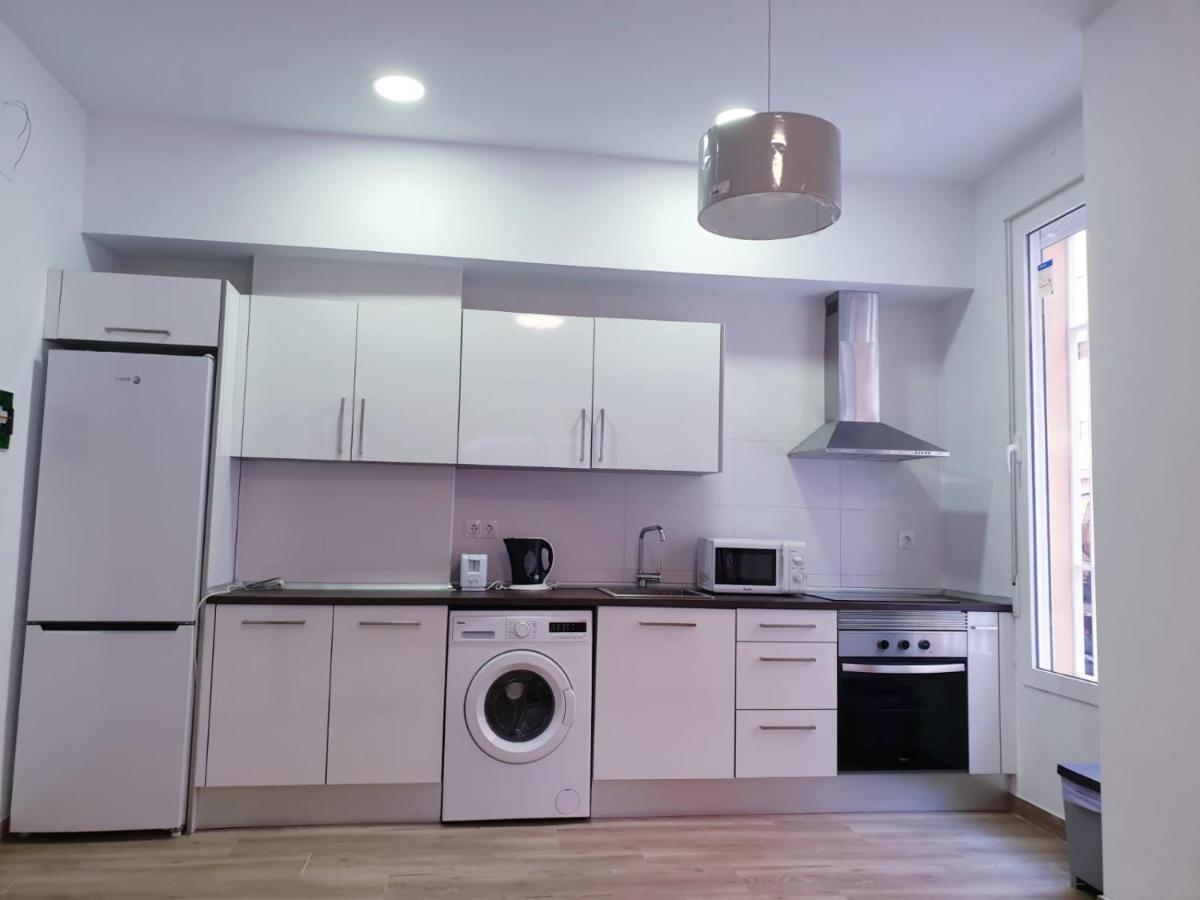 Premier Apartments Валенсия Екстериор снимка