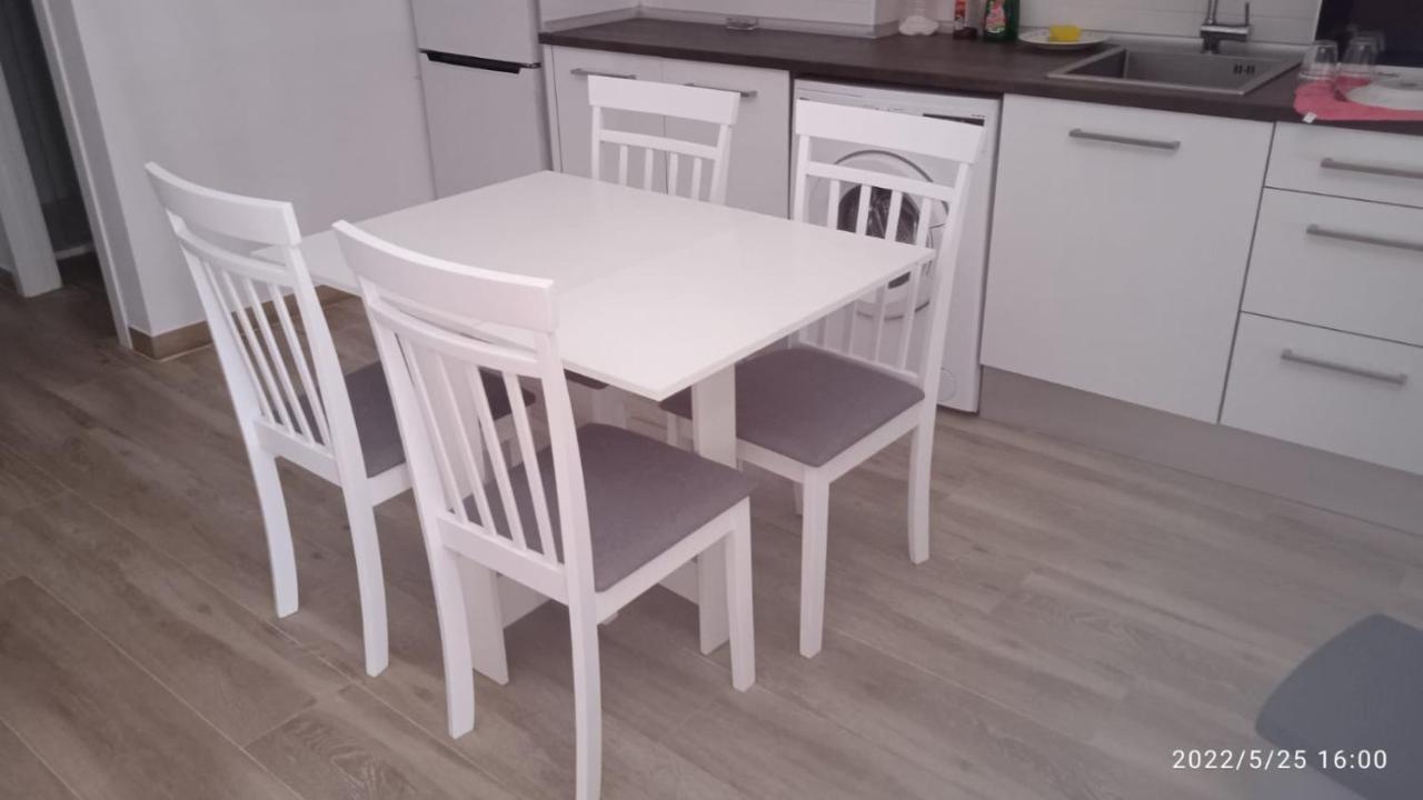 Premier Apartments Валенсия Екстериор снимка