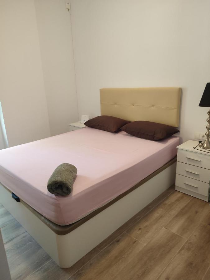 Premier Apartments Валенсия Екстериор снимка